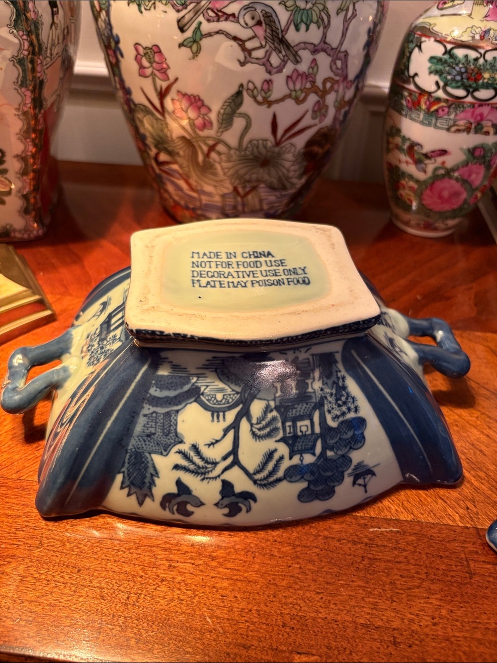 Blue Willow Decorative Porcelain Covered Dish- Classic GrandMillenial Home Decor - Picture 9 of 11